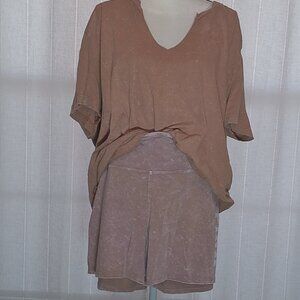 PINK by Victoria Secret Short Sleeve V-neck T-shirt and Shorts XXL